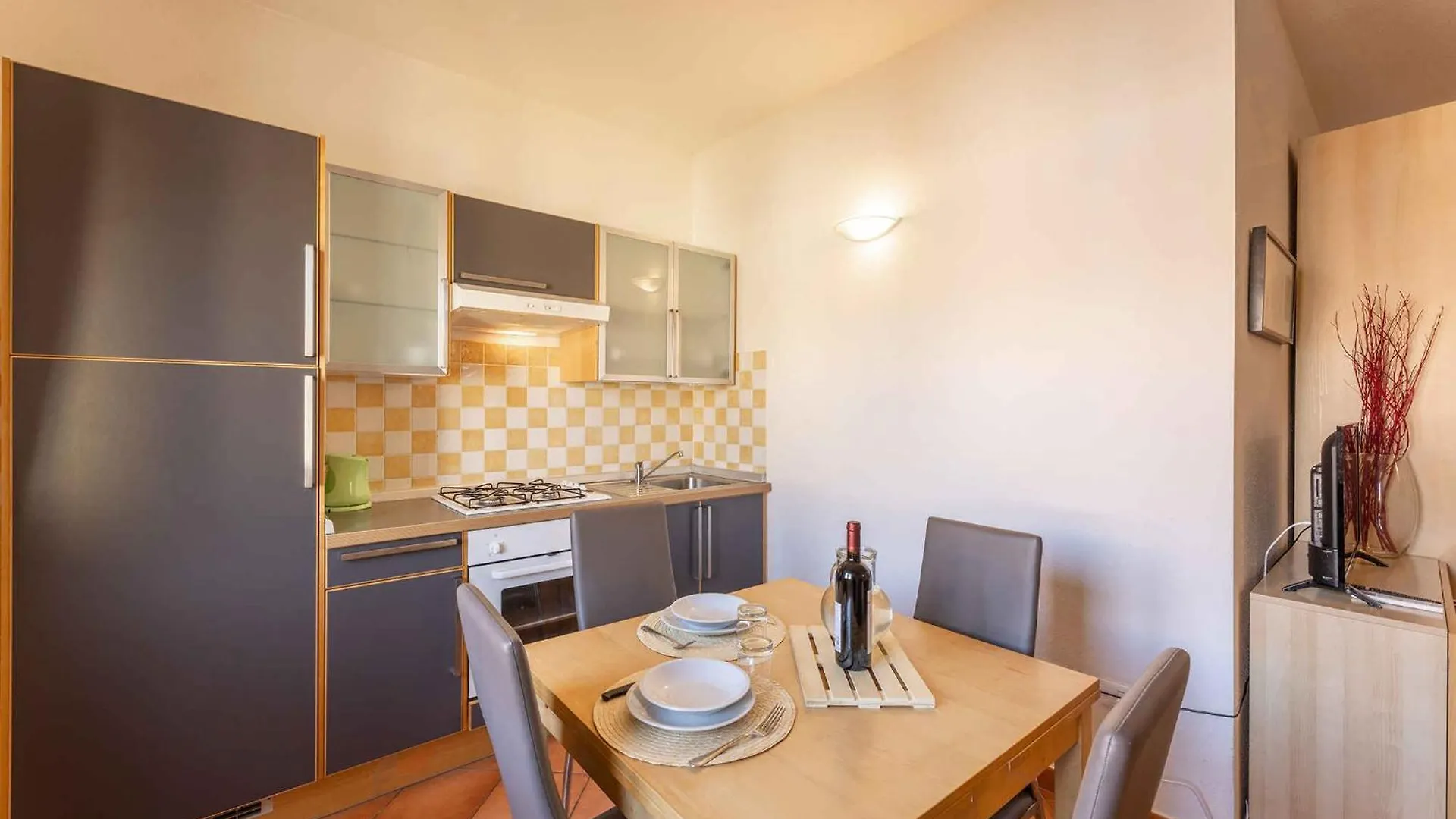 Apartments In Santa Teresa Di Gallura 35394